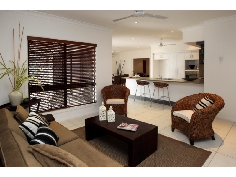 14 Adrian Rise, Mount Louisa QLD 4814