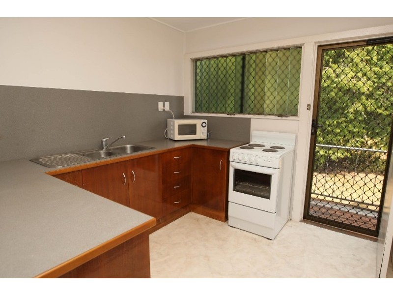 71 Campbell Street, Hermit Park QLD 4812