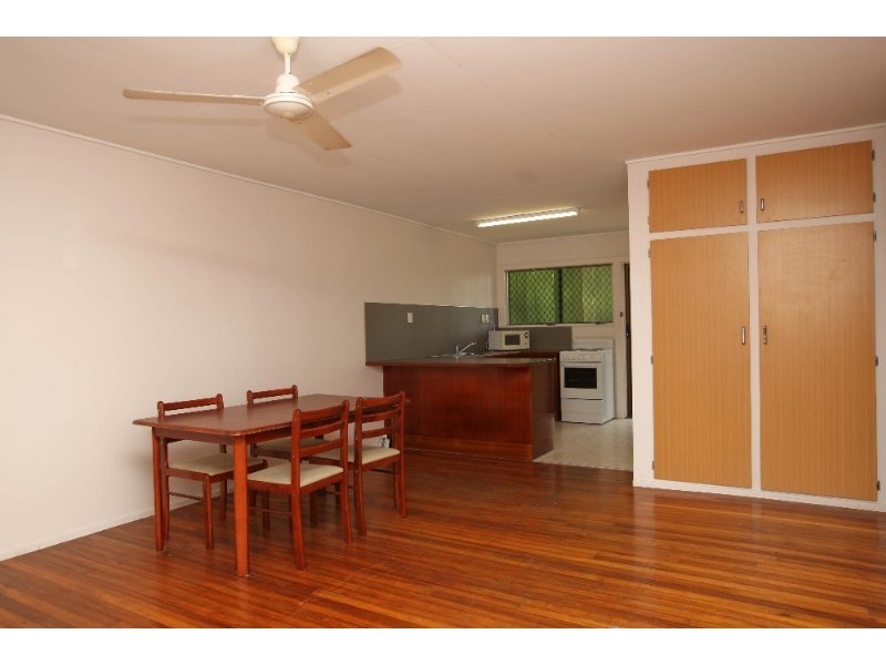 71 Campbell Street, Hermit Park QLD 4812