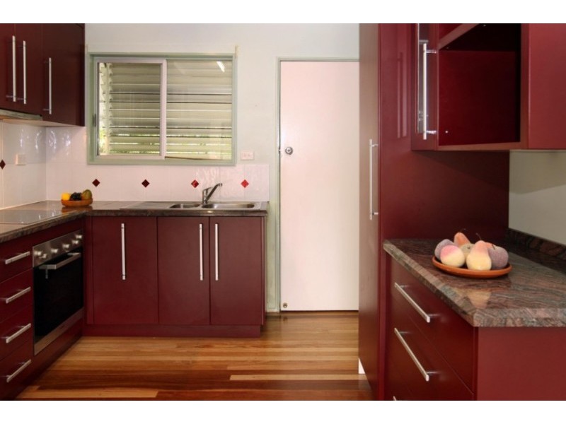 8 Catalonia Street, Kirwan QLD 4817