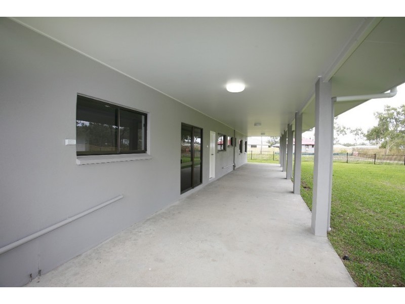 20 Parklands Drive, Mount Louisa QLD 4814