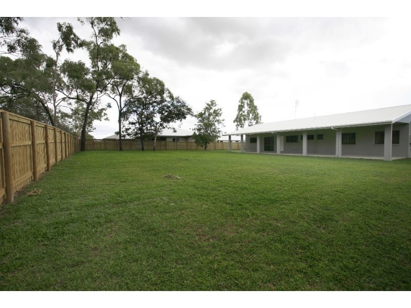 20 Parklands Drive, Mount Louisa QLD 4814