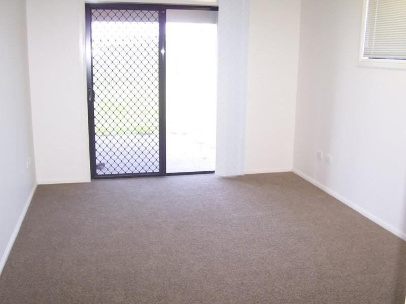 Bushland Beach QLD 4818