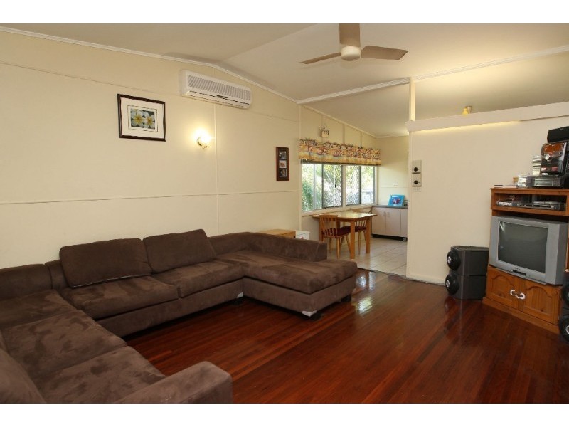 12 Fraser Avenue, Cranbrook QLD 4814