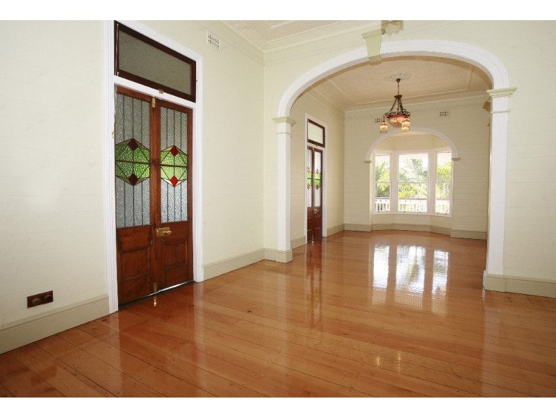 221 Kelso Drive, Kelso QLD 4815