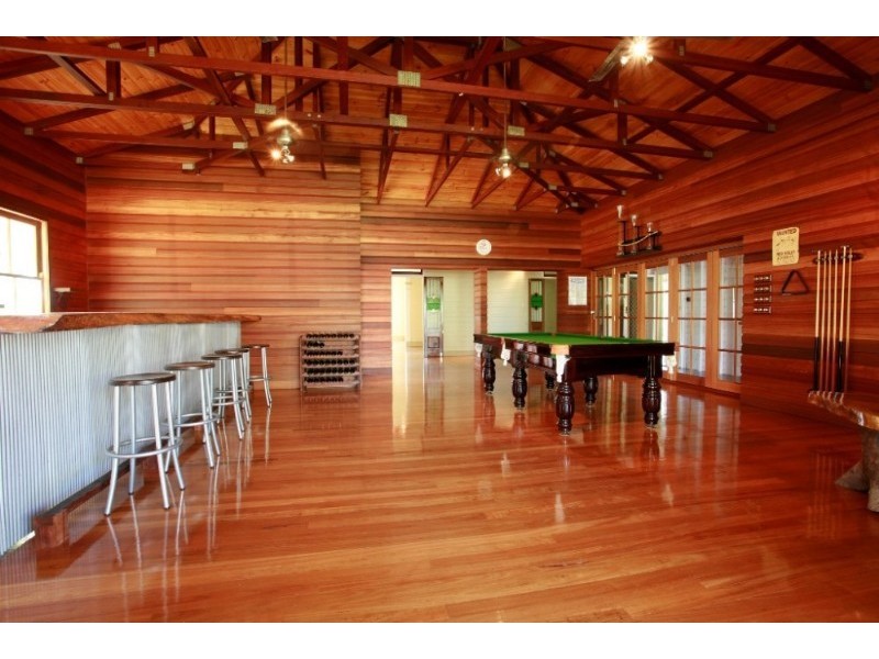 221 Kelso Drive, Kelso QLD 4815