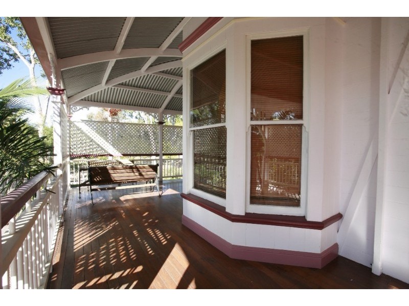 221 Kelso Drive, Kelso QLD 4815