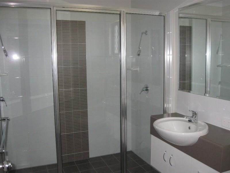 Bushland Beach QLD 4818