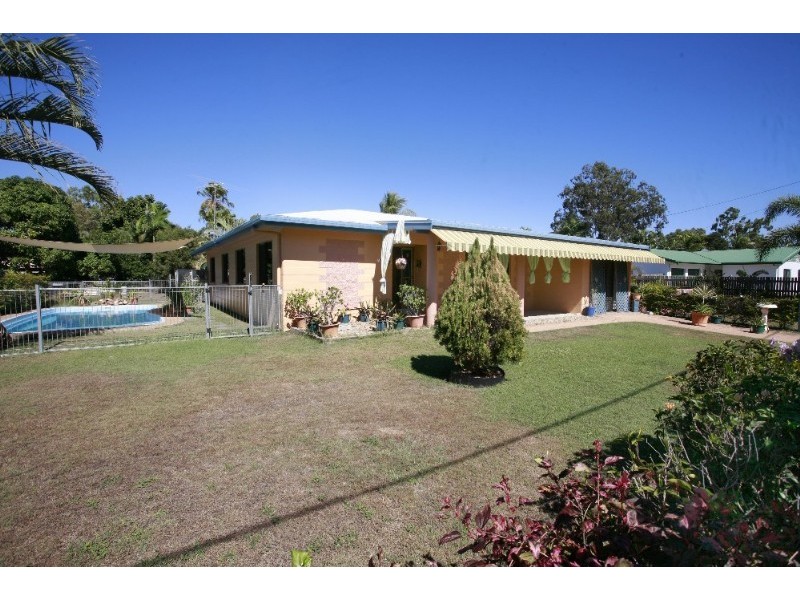 3 Mostyn Crescent, Bushland Beach QLD 4818