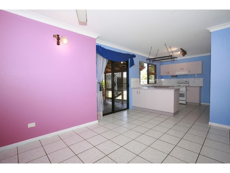 3 Mostyn Crescent, Bushland Beach QLD 4818