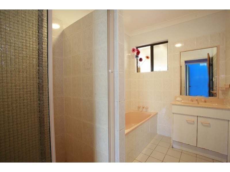 3 Mostyn Crescent, Bushland Beach QLD 4818