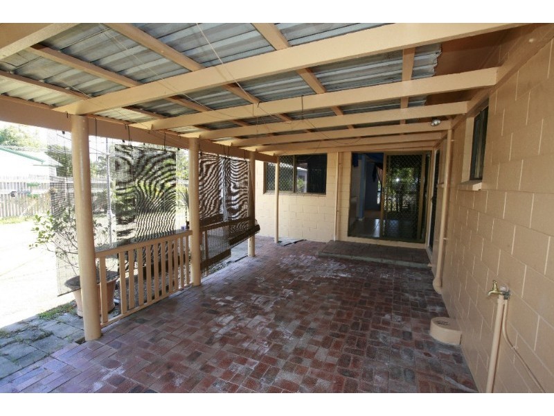 3 Mostyn Crescent, Bushland Beach QLD 4818