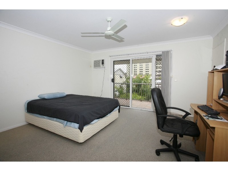 76-78 Mitchell Street, North Ward QLD 4810