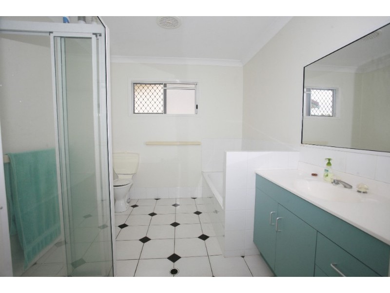 76-78 Mitchell Street, North Ward QLD 4810