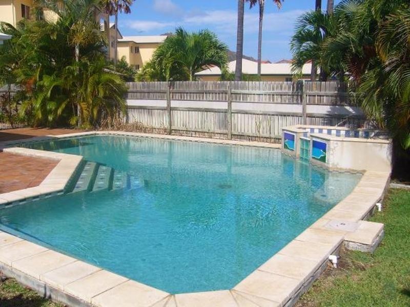Hyde Park QLD 4812
