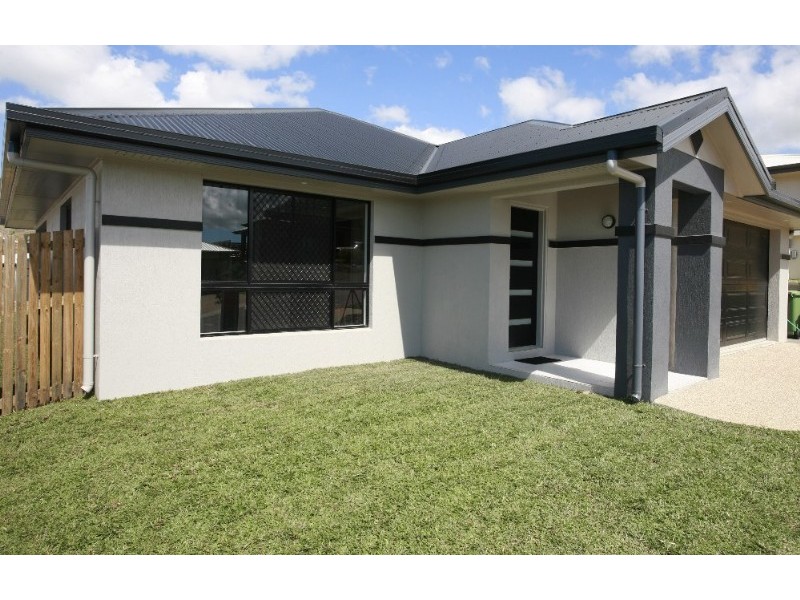 12 Lockyer Place, Mount Louisa QLD 4814