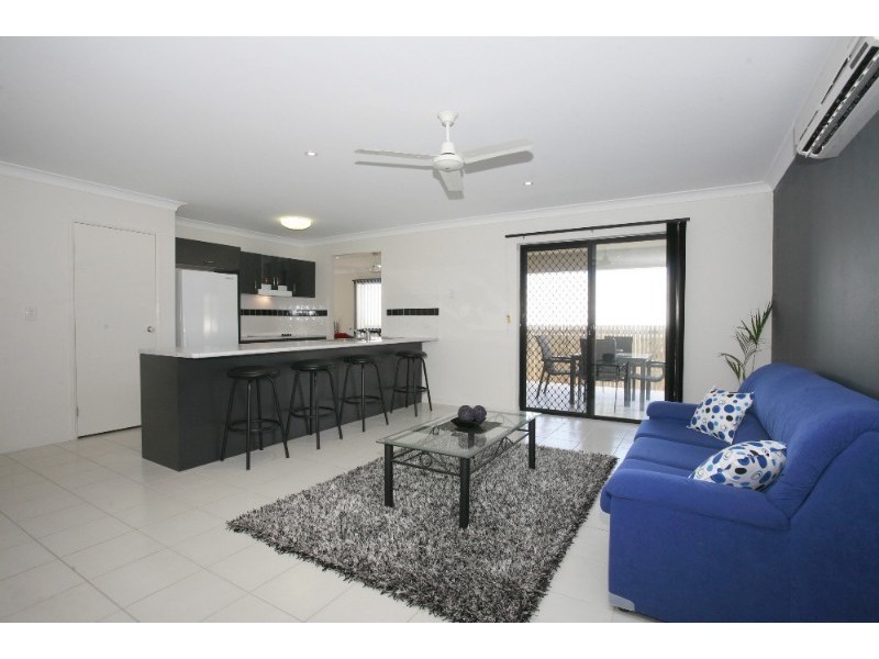 12 Lockyer Place, Mount Louisa QLD 4814