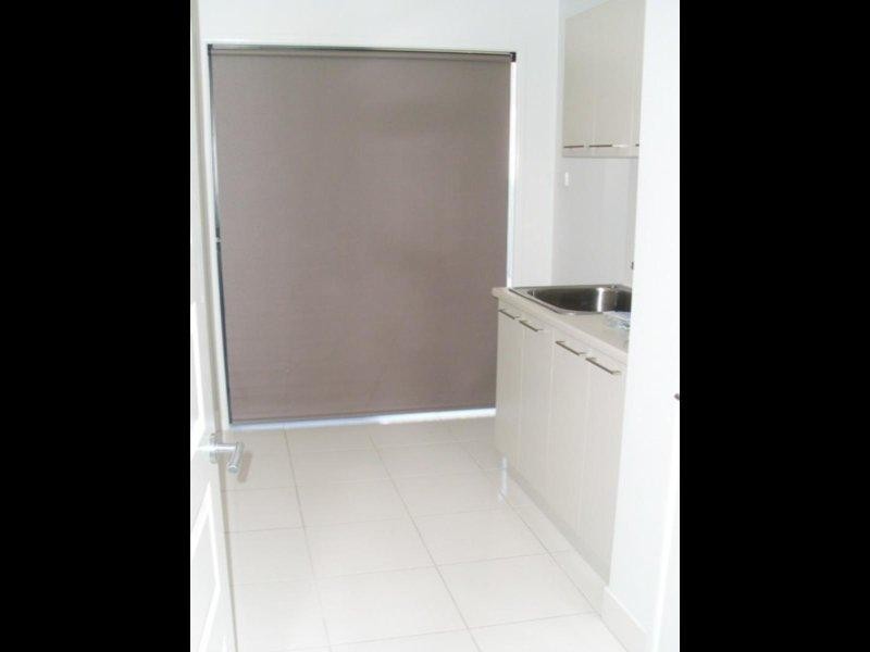 Bushland Beach QLD 4818