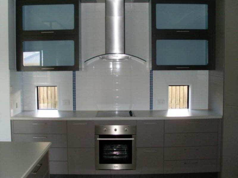 Bushland Beach QLD 4818