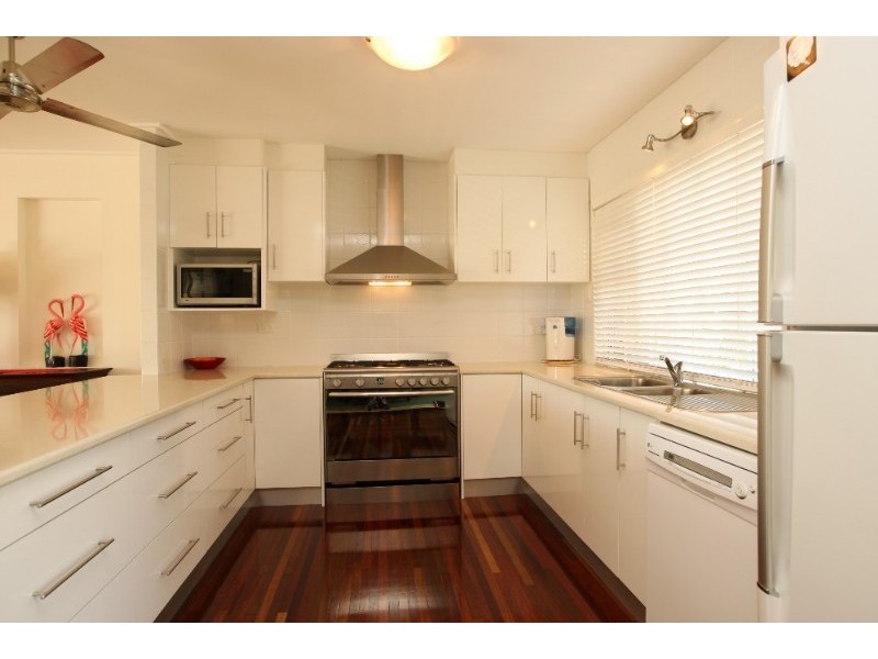 13 Buckby Street, Pallarenda QLD 4810