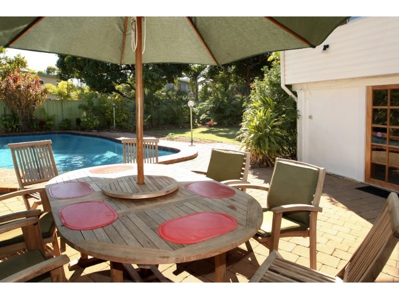 13 Buckby Street, Pallarenda QLD 4810