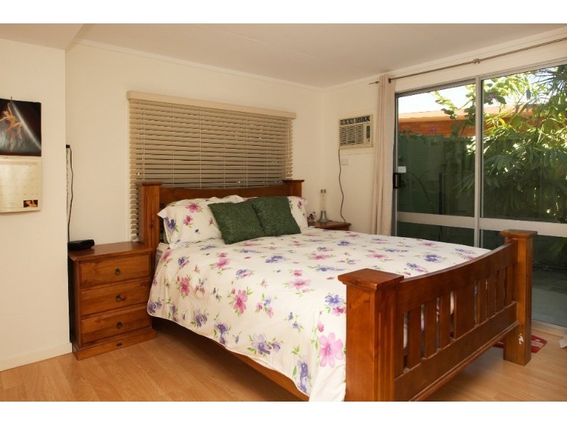 13 Buckby Street, Pallarenda QLD 4810