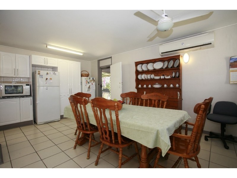 8 Haydon Crescent, Heatley QLD 4814