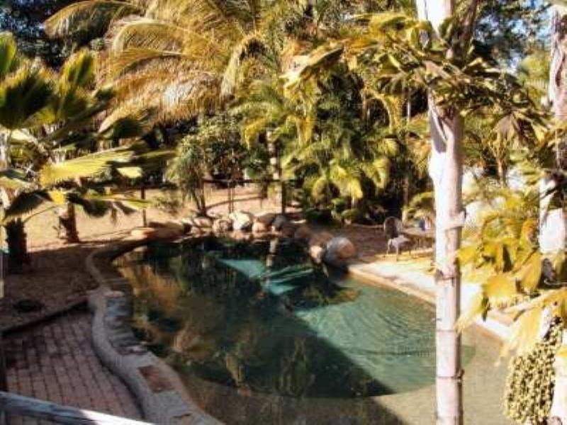 Bushland Beach QLD 4818