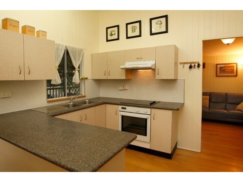 113 Queens Road, Hermit Park QLD 4812