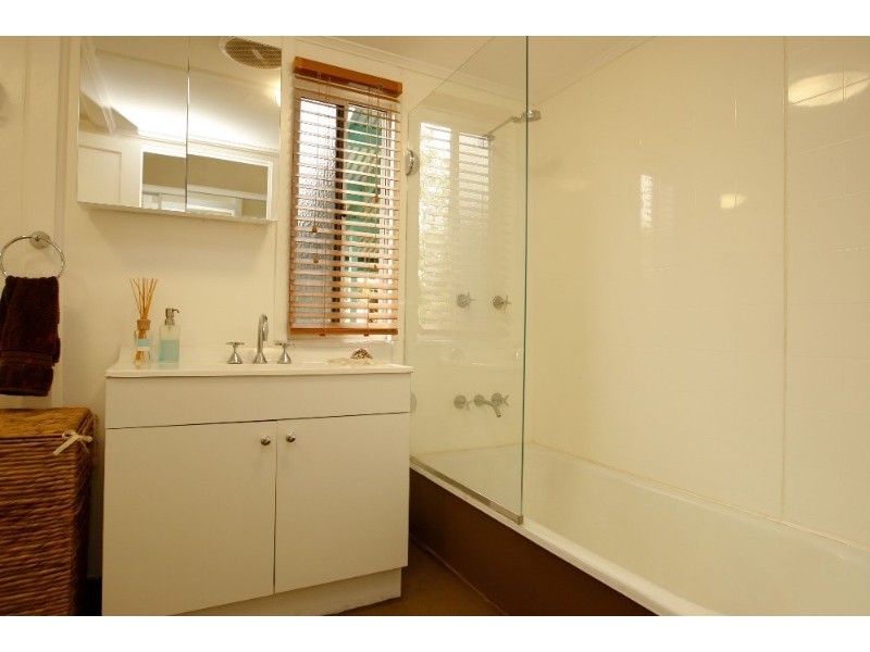 113 Queens Road, Hermit Park QLD 4812