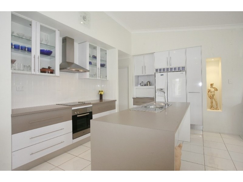 37 Grosvenor Street, Pimlico QLD 4812