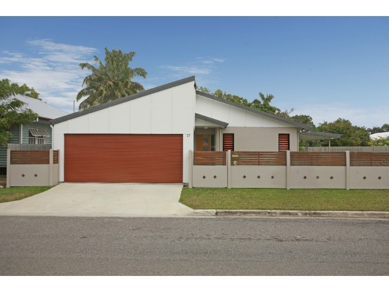 37 Grosvenor Street, Pimlico QLD 4812