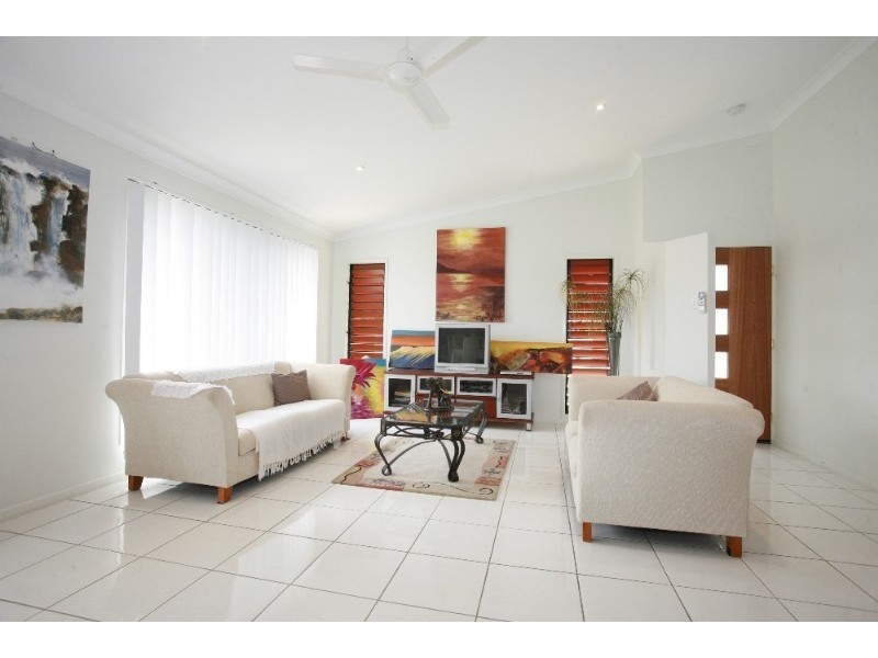 37 Grosvenor Street, Pimlico QLD 4812