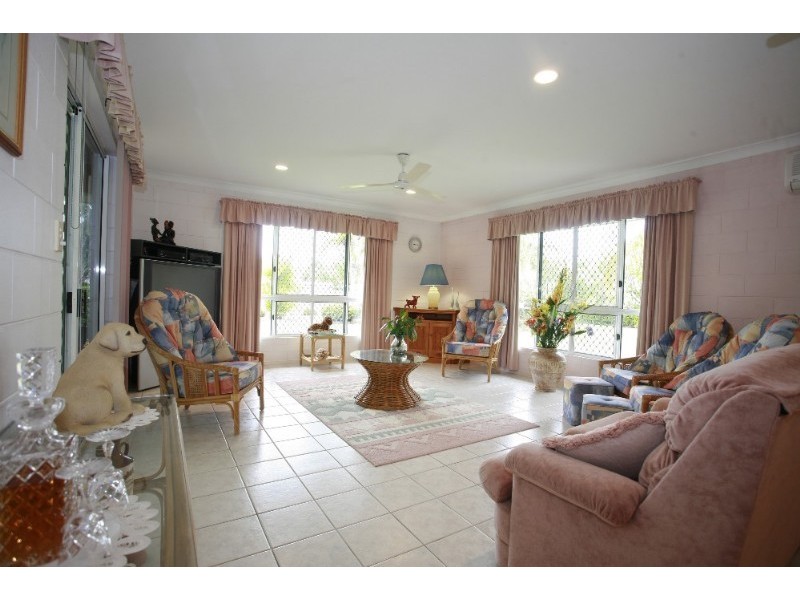 31 Borton Street, Balgal Beach QLD 4816