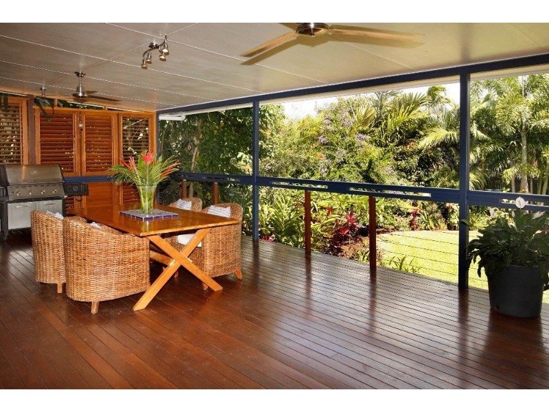 14 Roberts Street, Hermit Park QLD 4812