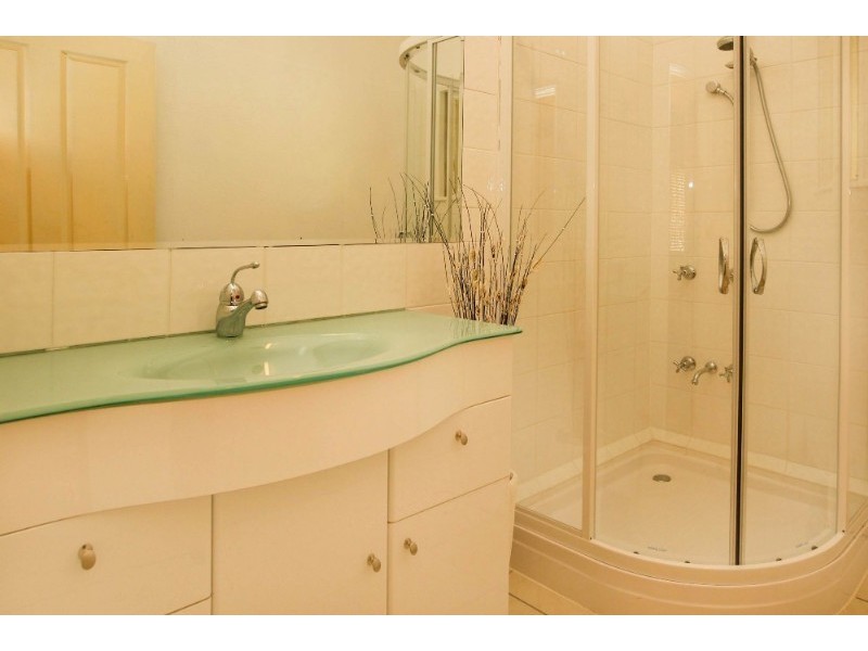 14 Roberts Street, Hermit Park QLD 4812