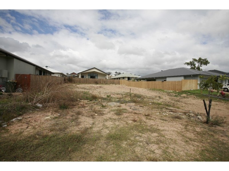 64 Shutehaven Circuit, Bushland Beach QLD 4818