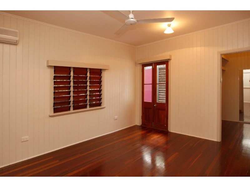 40 Wellington Street, Mundingburra QLD 4812