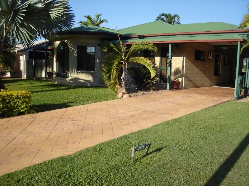 25 Spruce Street, Kirwan QLD 4817