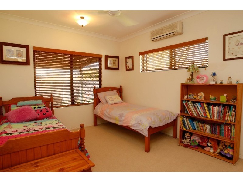 25 Spruce Street, Kirwan QLD 4817