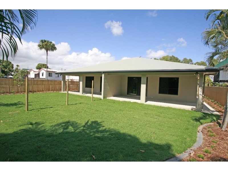 8 Abbott Street, Oonoonba QLD 4811