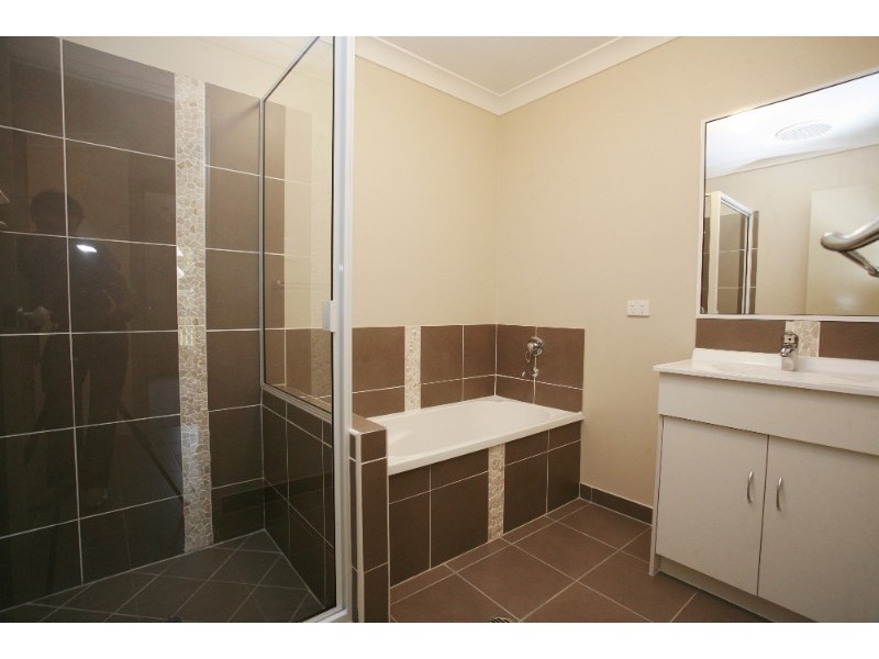 8 Abbott Street, Oonoonba QLD 4811