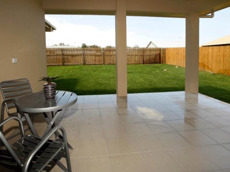 1 Rokeby Court, Bushland Beach QLD 4818