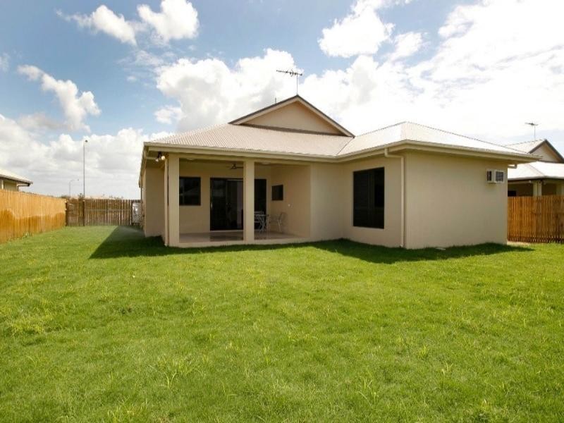 1 Rokeby Court, Bushland Beach QLD 4818