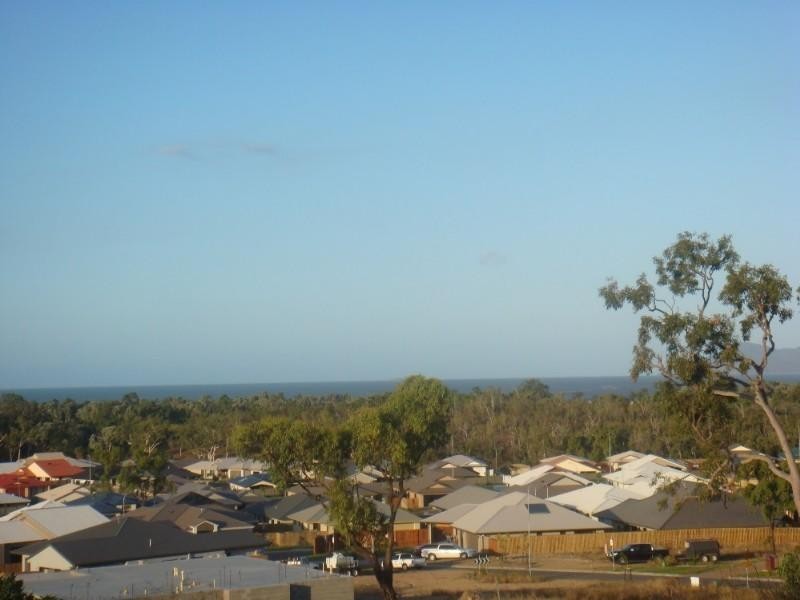 140 Goicoechea Drive, Bushland Beach QLD 4818