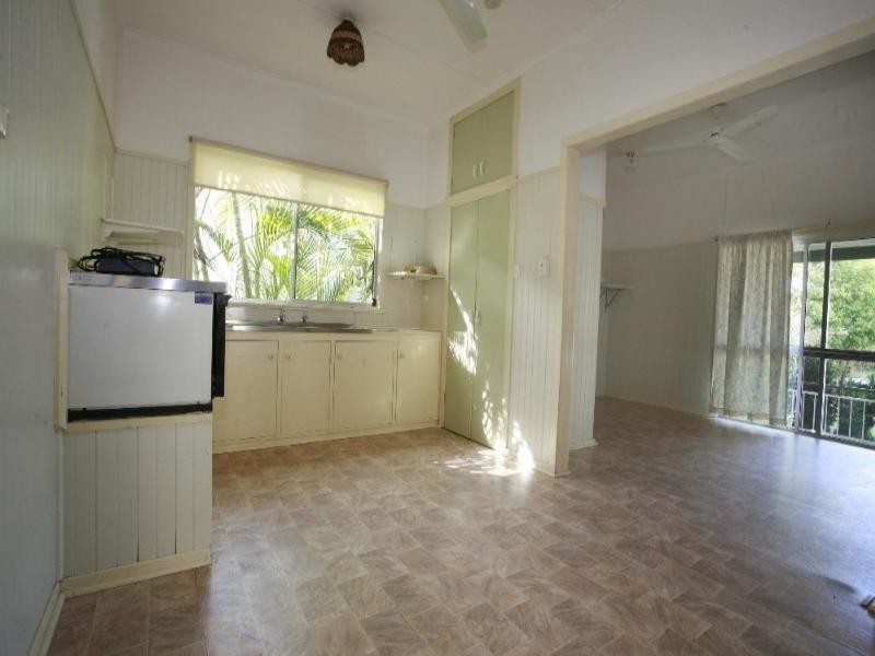 69 Cook Street, North Ward QLD 4810