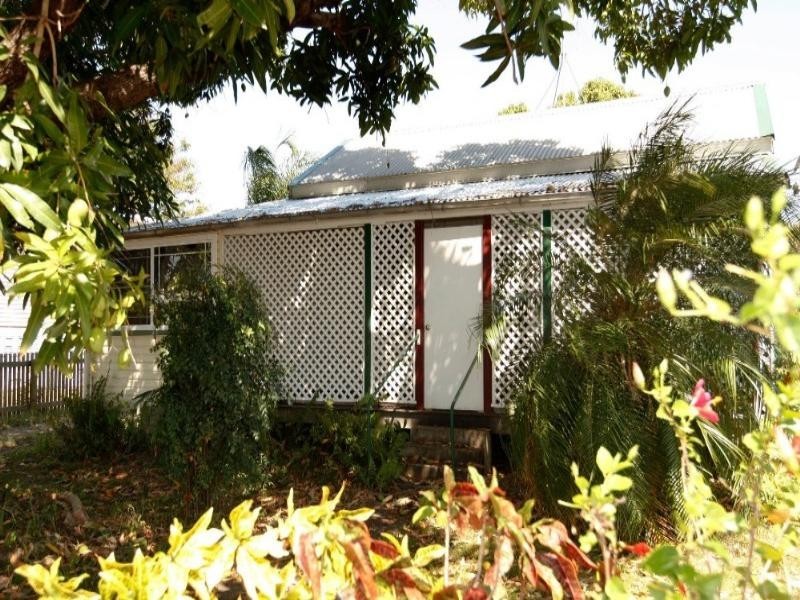 142 Queens Road, Hermit Park QLD 4812