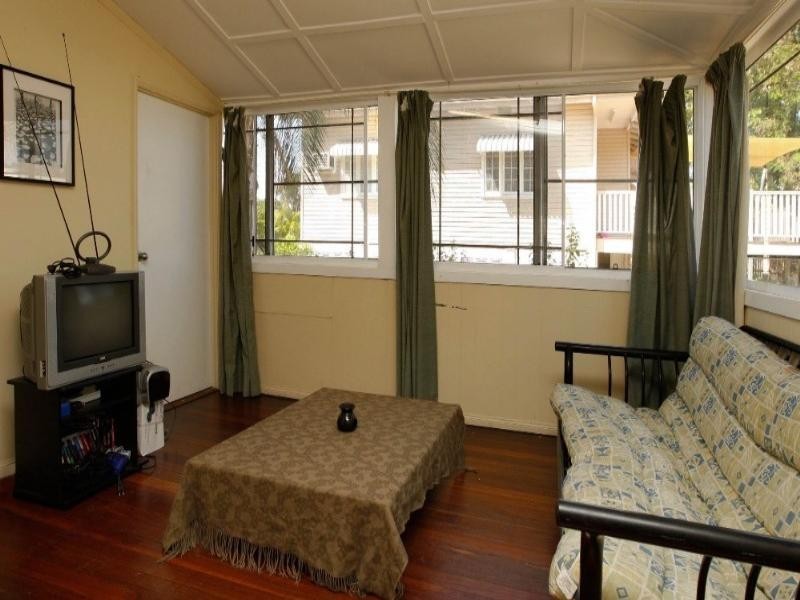 142 Queens Road, Hermit Park QLD 4812