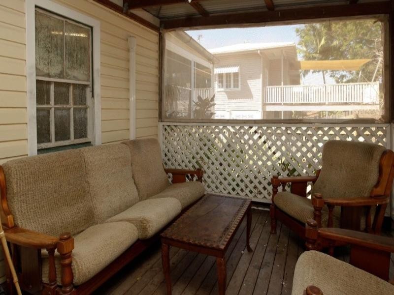 142 Queens Road, Hermit Park QLD 4812