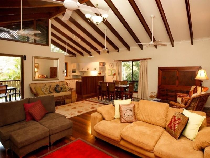 6 Appian Way, Magnetic Island QLD 4819